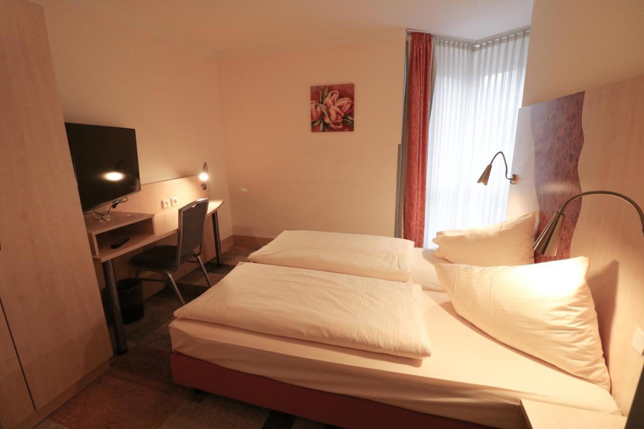 Petul Apart Hotel Ernestine Essen Luaran gambar