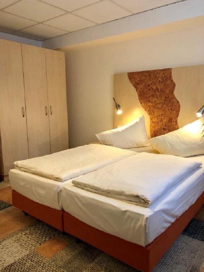 Petul Apart Hotel Ernestine Essen Luaran gambar