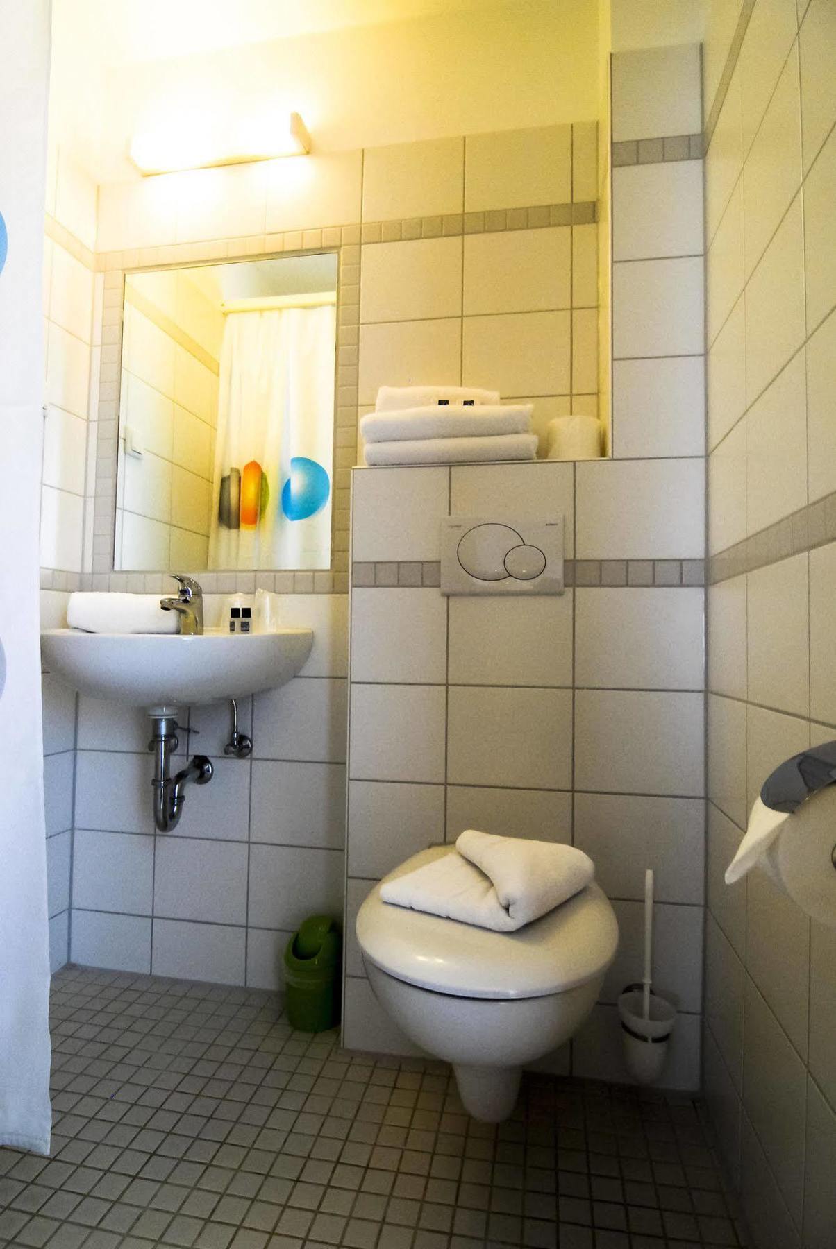 Petul Apart Hotel Ernestine Essen Luaran gambar